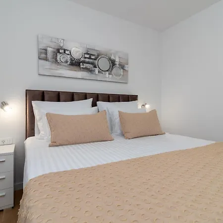 New Bridge Apartament *